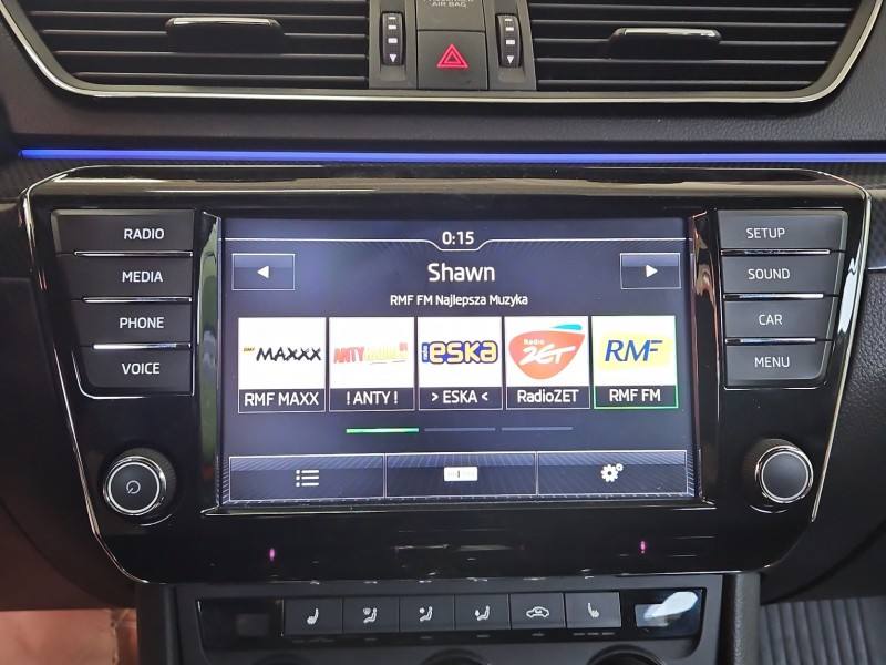 Штатна магнітола радіо Skoda Superb 3 3V0919606B