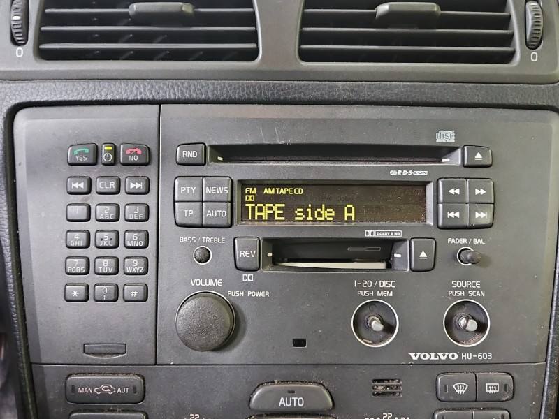 Штатная магнитола радио Volvo V70 8651749