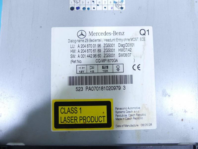 Штатна магнітола радіо Mercedes C W204 A2048700196 — фото деталі 4