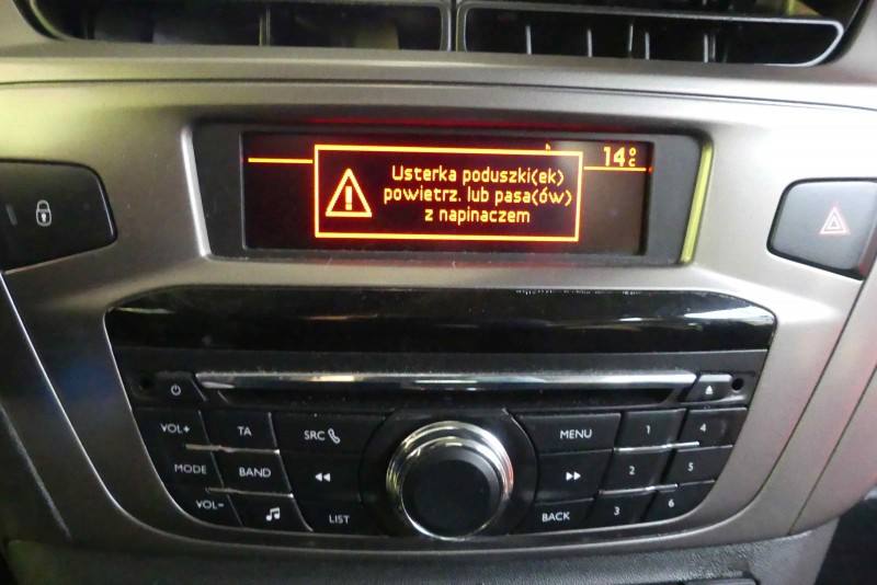 Штатна магнітола радіо Peugeot 301 98134281ZD