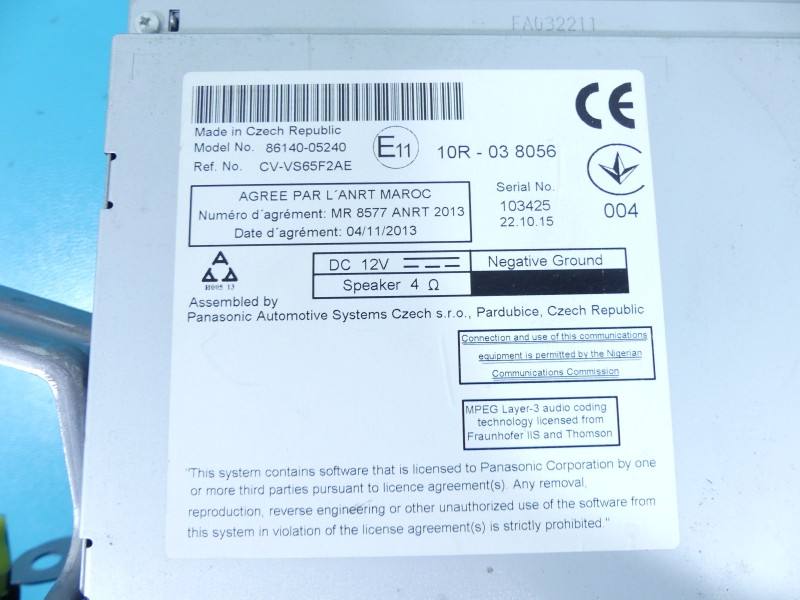 Штатна магнітола радіо Toyota Avensis T27 86140-05240 — фото деталі 5