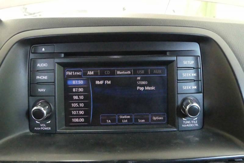 Штатна магнітола радіо Mazda CX-5 KD4766DV0B