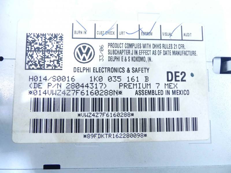 Штатна магнітола радіо Volkswagen Passat B6 1K0035161B — фото деталі 6