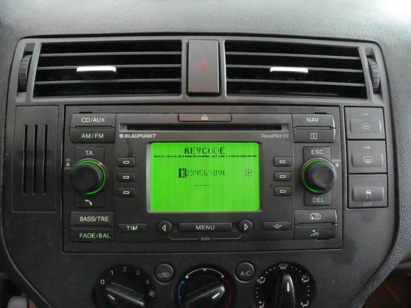 Штатна магнітола радіо Ford C-Max 3M5T-18K931-BG