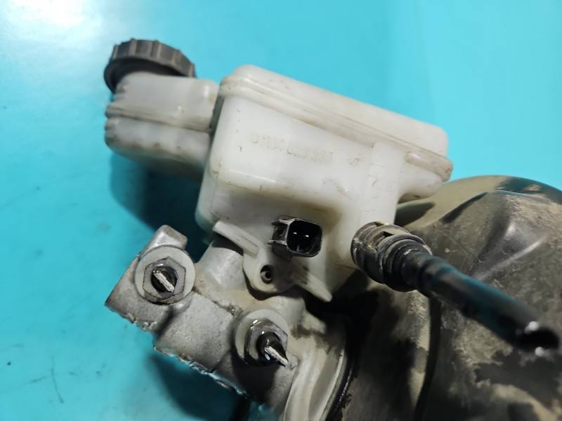 Вакуумний підсилювач гальм ГТЦ Ford Fiesta 0204828033 — фото деталі 4