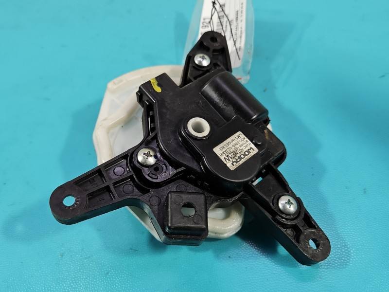 Моторчик заслонки печки Hyundai Ix35 D266-NEOAA01