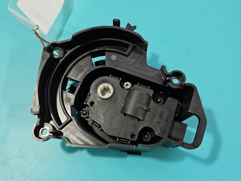 Моторчик заслонки печки BMW i3 CZ017660-546-0
