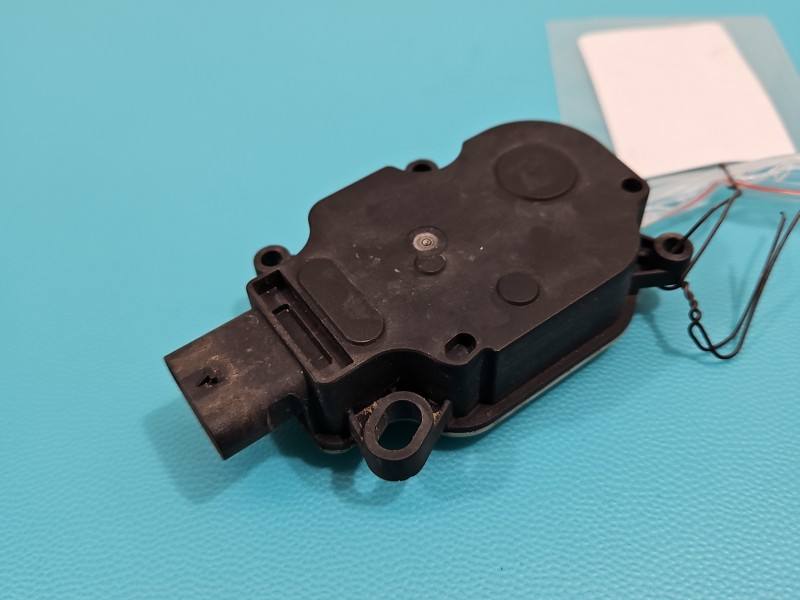 Моторчик заслінки пічки Ford Fusion 6466R420