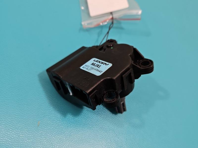 Моторчик заслінки пічки Kia Ceed D332-ATBAA02