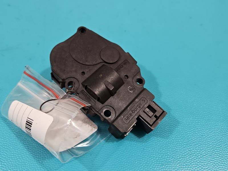 Моторчик заслонки печки Jaguar XF MF-113930-1380
