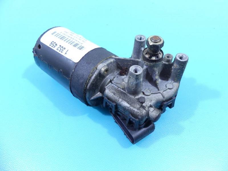 Моторчик дворников Opel Vectra B 0390241142