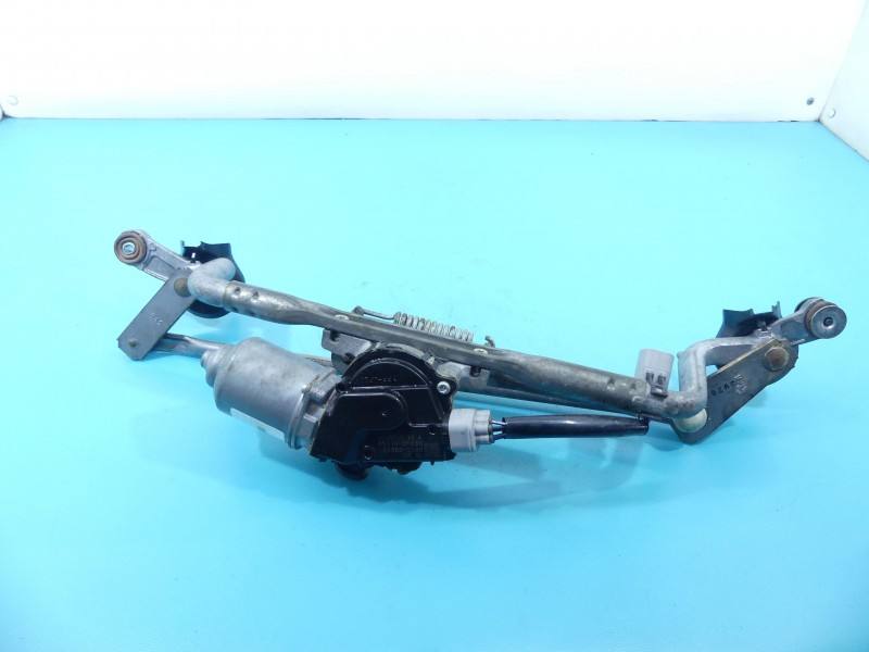 Моторчик дворников Toyota Verso 85110-0F030 — фото детали 3