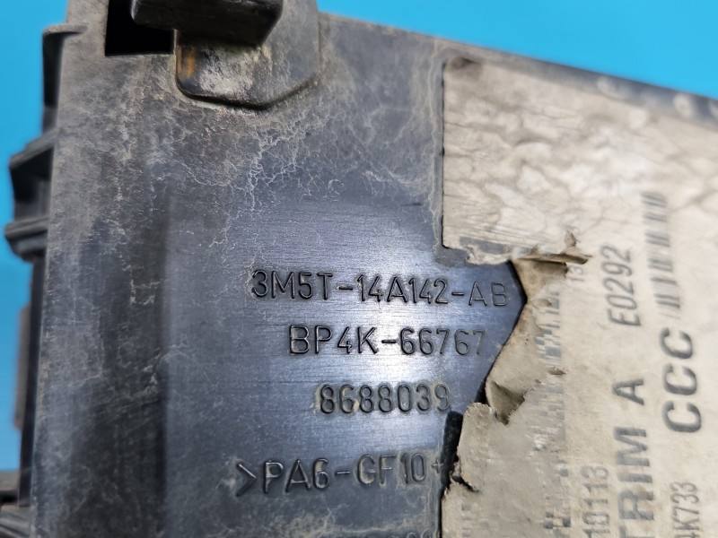 Блок предохранителей Ford Kuga 3M5T-14A142-AB — фото детали 5