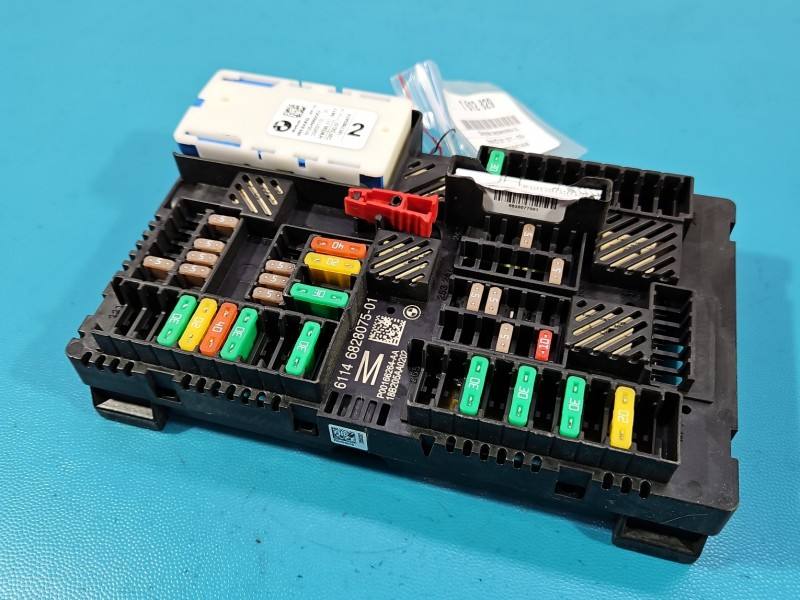 Блок запобіжників BMW X3 G01 6992957