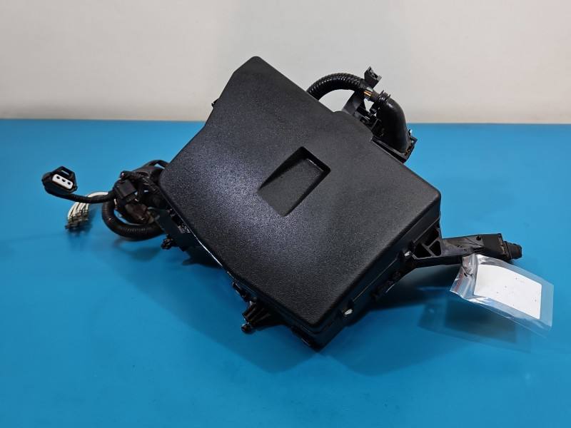 Блок предохранителей Toyota Verso 82662-0F110