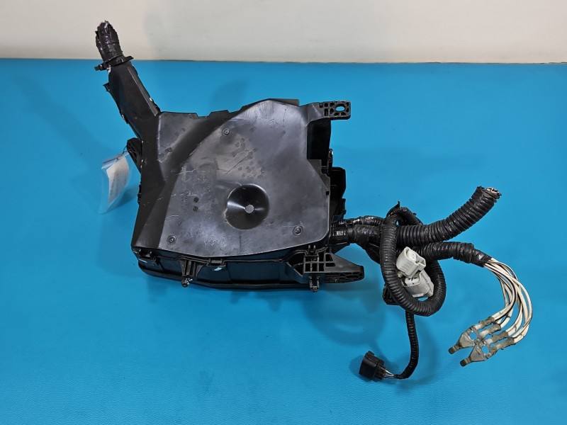 Блок предохранителей Toyota Verso 82662-0F110 — фото детали 10