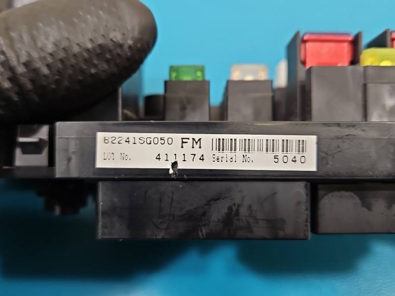 Блок предохранителей Subaru Forester 82241SG050 — фото детали 4