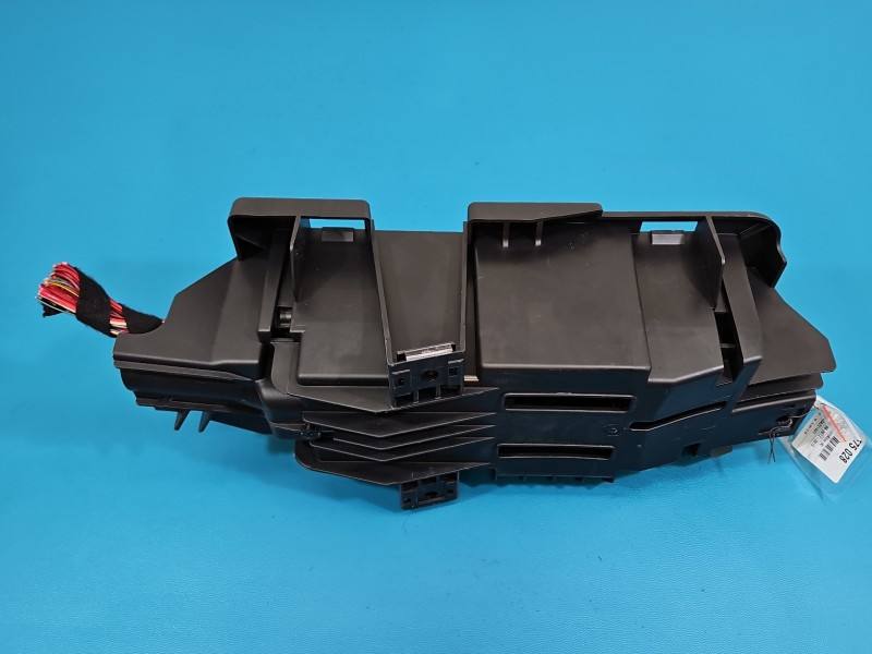 Блок предохранителей Mercedes GL X166 A1669063901 — фото детали 3