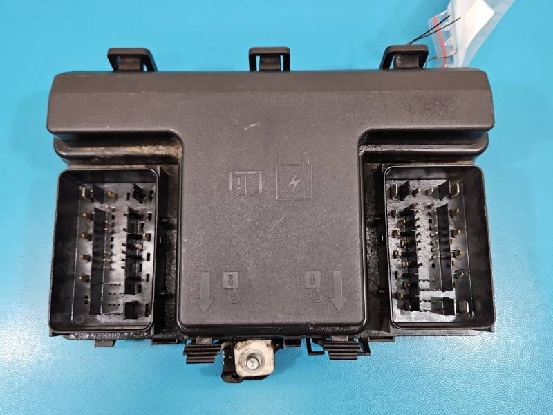 Блок предохранителей Ford Mondeo FG9T14A067MD — фото детали 2