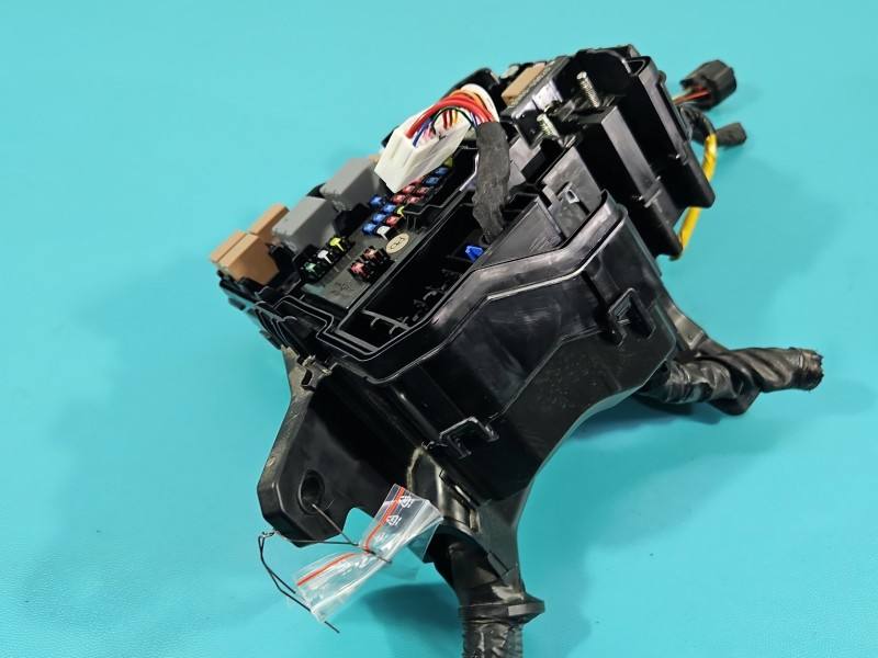 Блок предохранителей Hyundai Elantra 2206130072 — фото детали 9