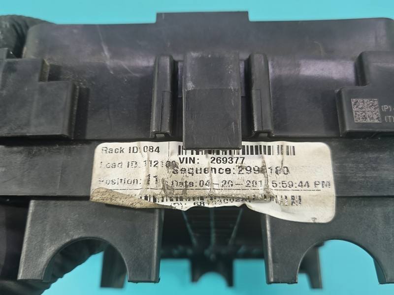 Блок предохранителей Jeep Cherokee 68193002AF — фото детали 7