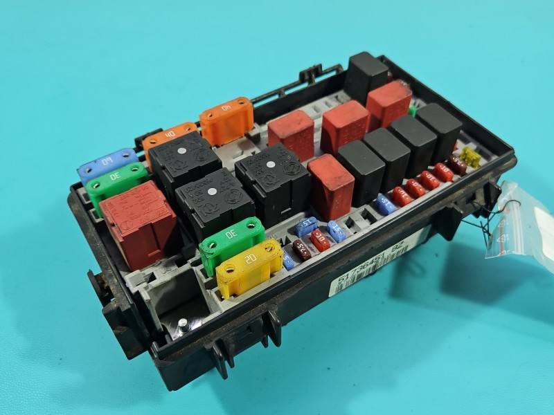 Блок предохранителей Fiat Punto 51736451