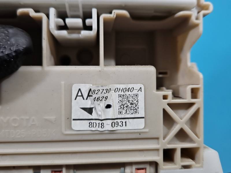 Блок предохранителей Toyota Aygo 89221-0H030 — фото детали 4