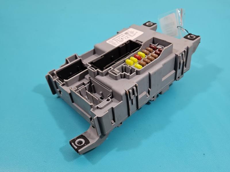 Блок предохранителей Fiat Punto 00518263170