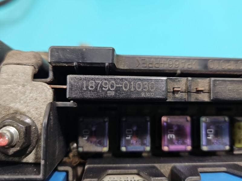 Блок предохранителей Kia Venga 91240-1P030 — фото детали 4