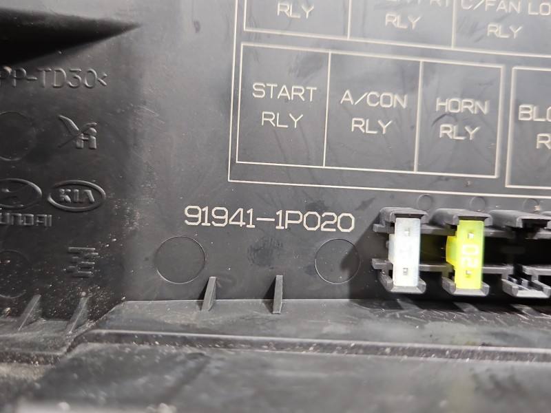 Блок предохранителей Kia Venga 91240-1P030 — фото детали 6