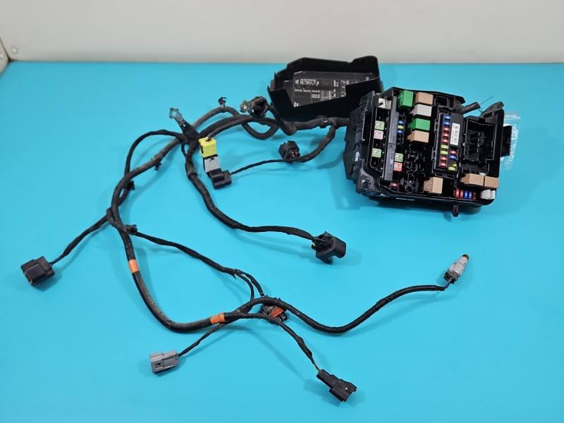 Блок предохранителей Hyundai Elantra 91950-3X510 — фото детали 2