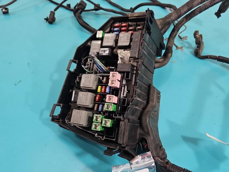Блок предохранителей Ford Galaxy 6G9T-14A067-A — фото детали 8