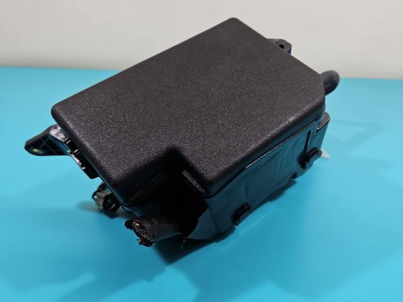 Блок предохранителей Toyota Rav4 82662-42190