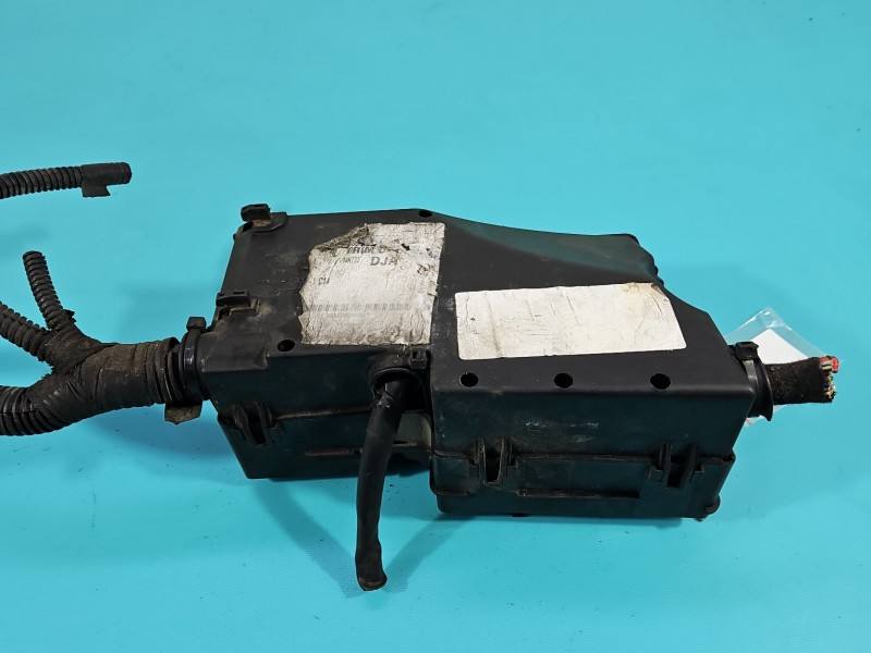 Блок предохранителей Ford Focus 3M5T-14A142-AB — фото детали 4