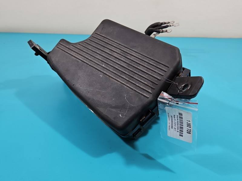 Блок запобіжників Mazda CX-5 KD45-66767