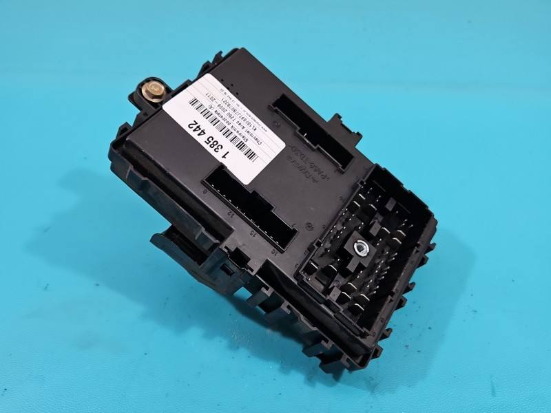 Блок предохранителей Chevrolet Aveo T250 96651964