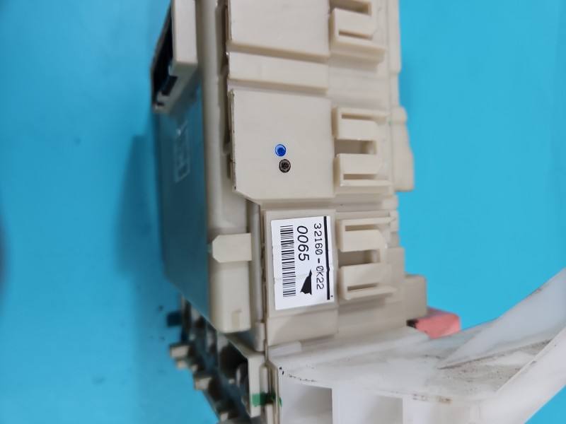 Блок предохранителей Toyota Avensis T27 82730-05140-C — фото детали 5