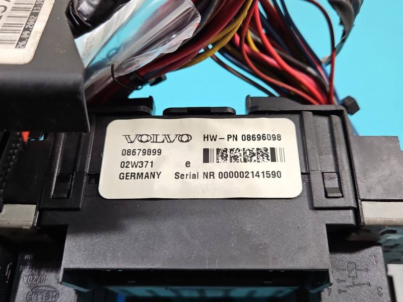 Блок предохранителей Volvo V70 08679899 — фото детали 4