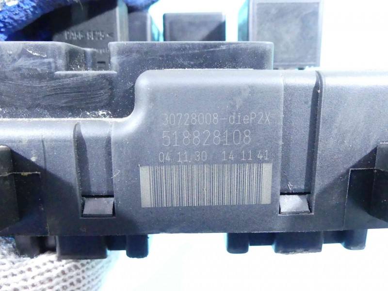 Блок предохранителей Volvo S80 518828108 — фото детали 3