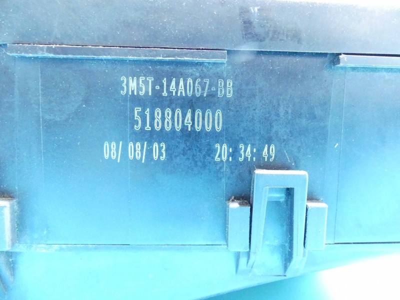 Блок предохранителей Ford C-Max 3M5T-14A067-BB — фото детали 8