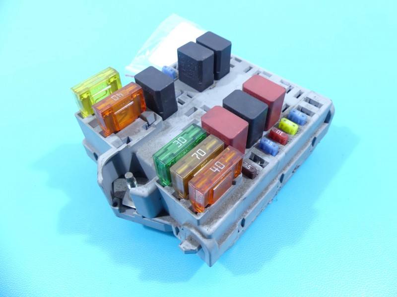 Блок запобіжників Fiat Albea 46766008