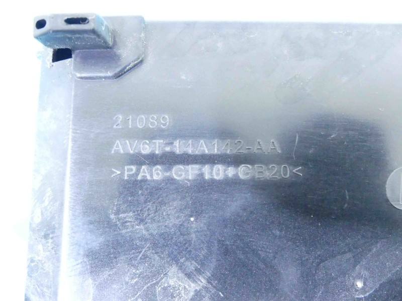 Блок предохранителей Volvo V40 AV6T-14A067-AC — фото детали 6
