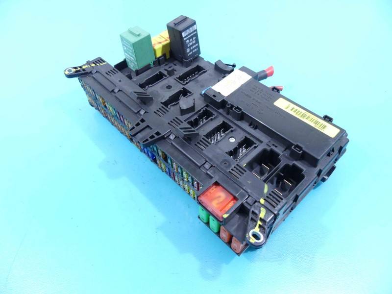Блок запобіжників Land Rover Range Rover YQE500380