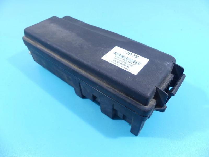 Блок запобіжників Opel Vectra C 93177458