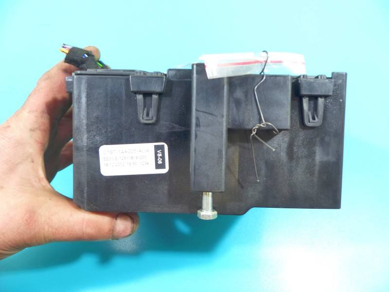 Блок предохранителей Ford Fiesta C1BT-14A005-AUA — фото детали 3