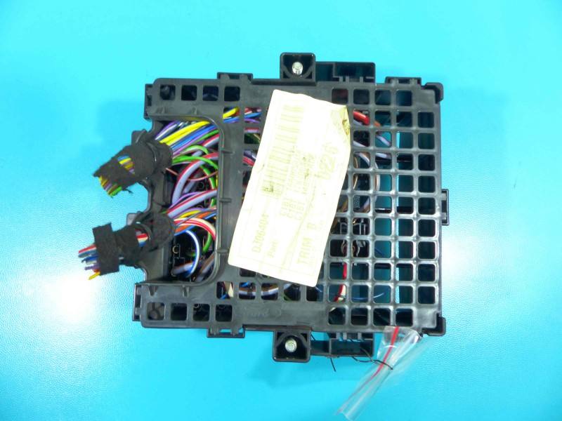 Блок предохранителей Ford Fiesta C1BT-14A005-AUA — фото детали 5