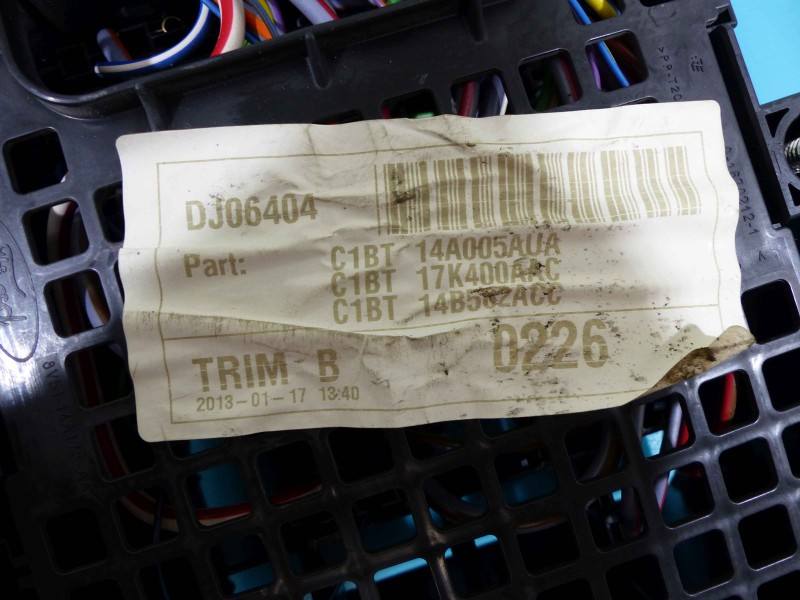 Блок предохранителей Ford Fiesta C1BT-14A005-AUA — фото детали 6