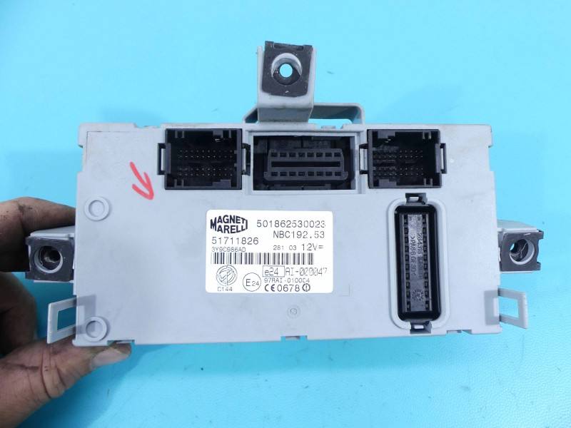 Блок предохранителей Fiat Stilo 46750594 — фото детали 8