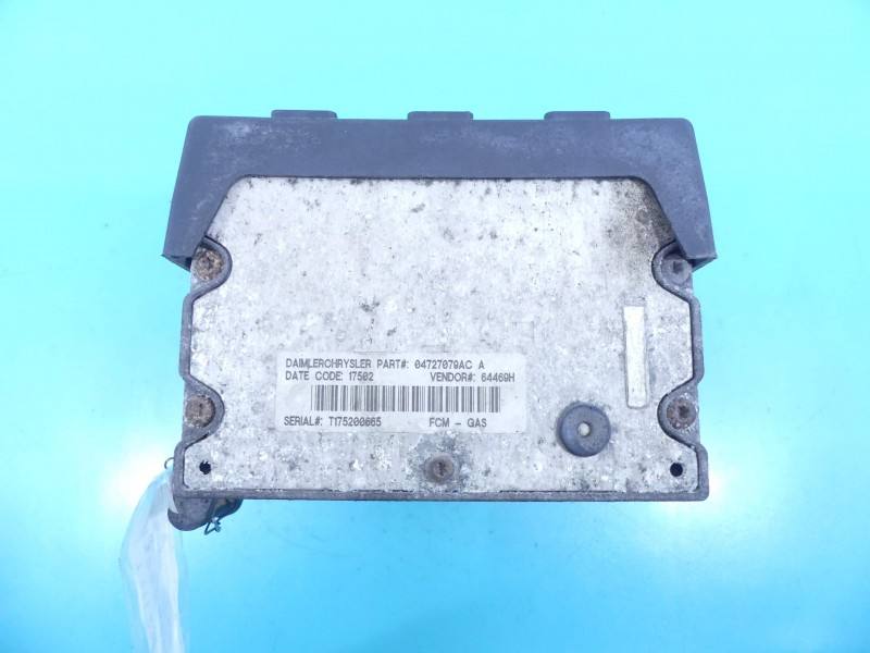 Блок предохранителей Dodge Caravan 04727556AC — фото детали 4