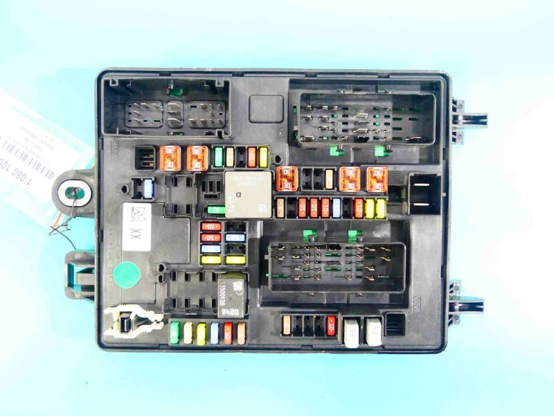 Блок предохранителей Saab 9-4 20788234-02
